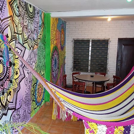 Hostal Aqui Me Quedo San Pedro Sula Exterior photo