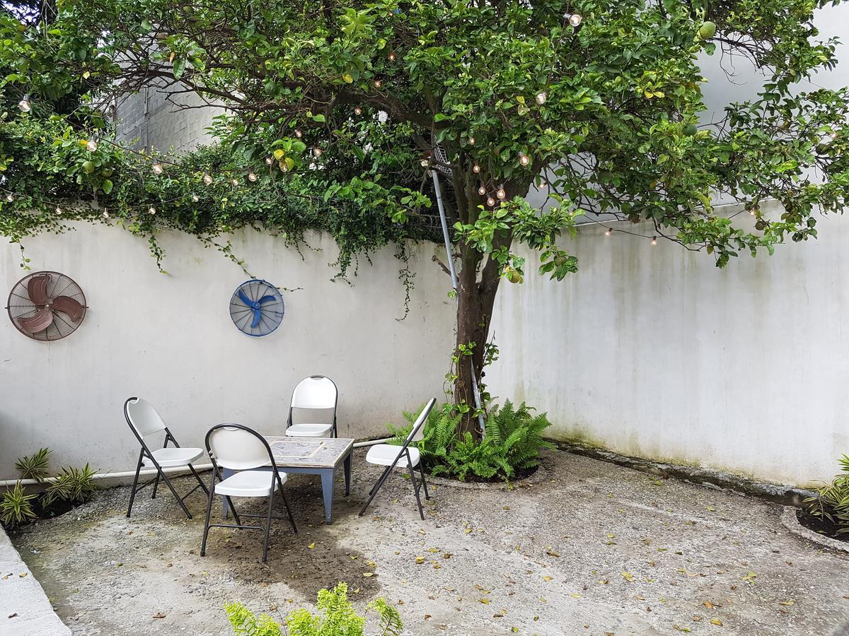 Hostal Aqui Me Quedo San Pedro Sula Exterior photo